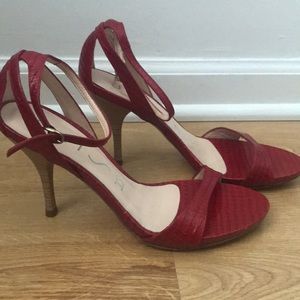 UNISA red leather heels